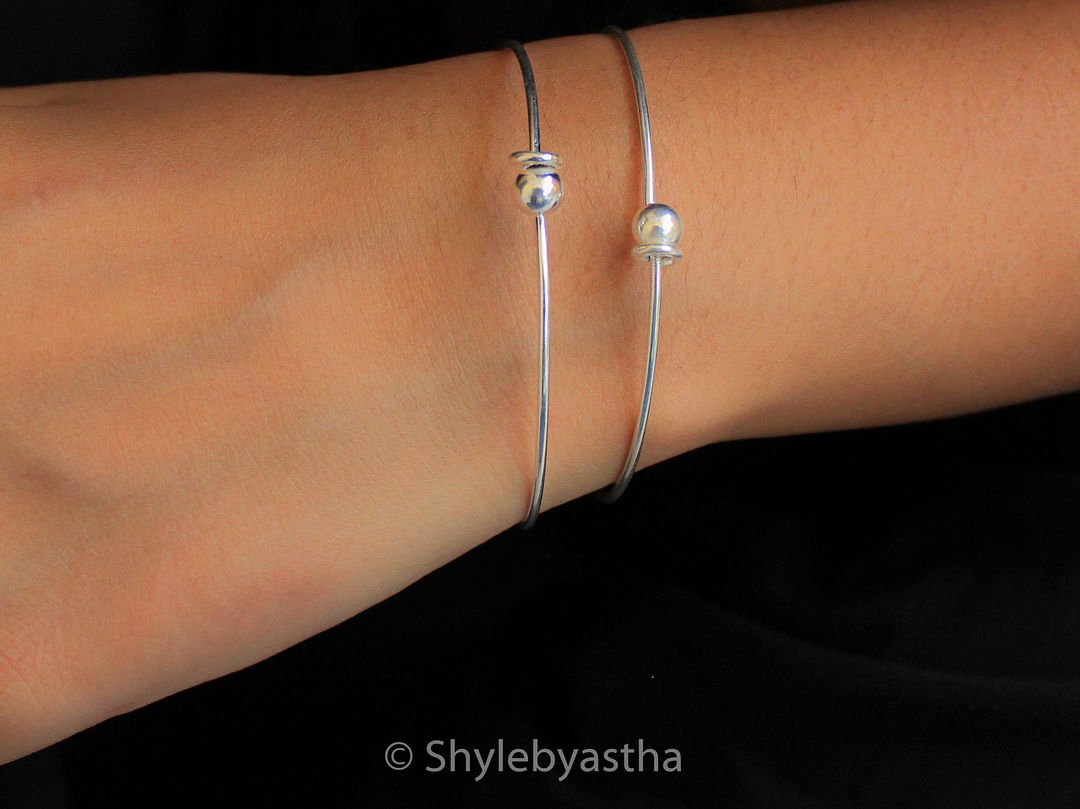 Adya Lightweight Quirky Bangle Pair