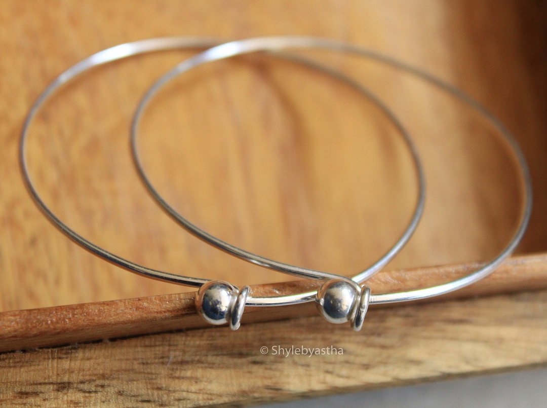 Adya Lightweight Quirky Bangle Pair