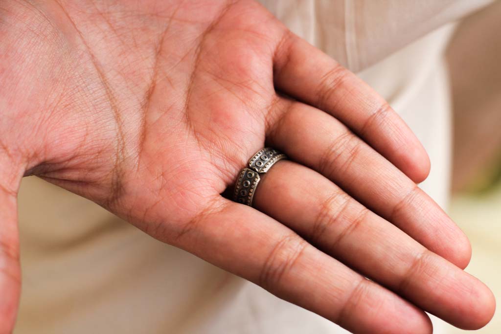 Dulari Flower Carved Ring