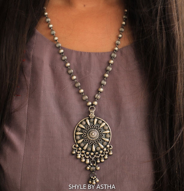 Anvaya Intricate Classic Necklace