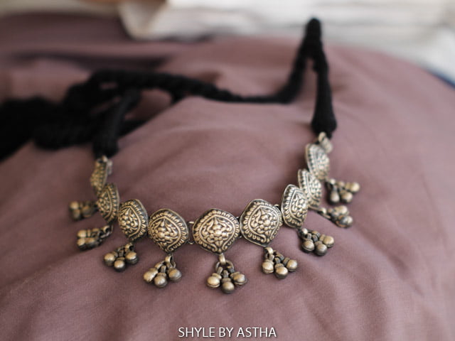 Adya Intricate ghughri Choker