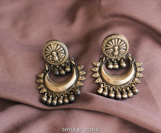 Mizoya Dancing Peacock Motif ghughri Earring