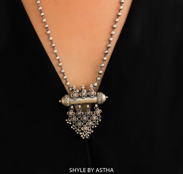 Moh Intricate Jali Vintage Inspired Necklace