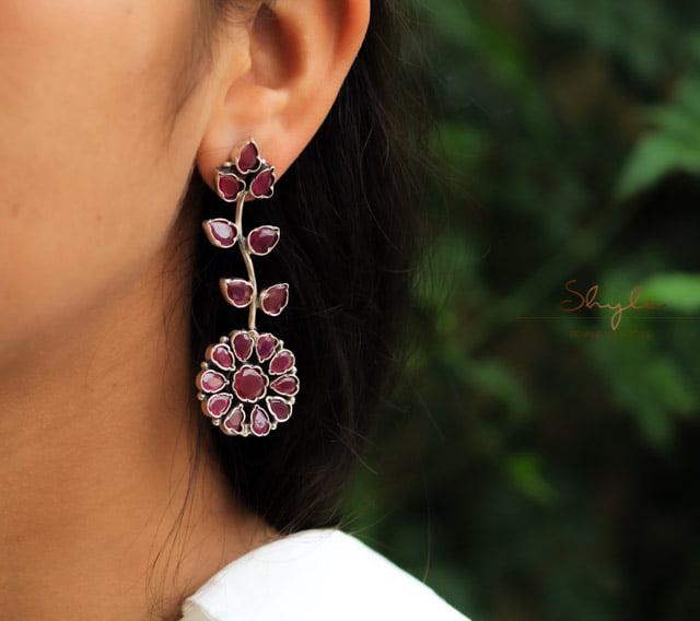 Essence Fine Flower Petal Earrings