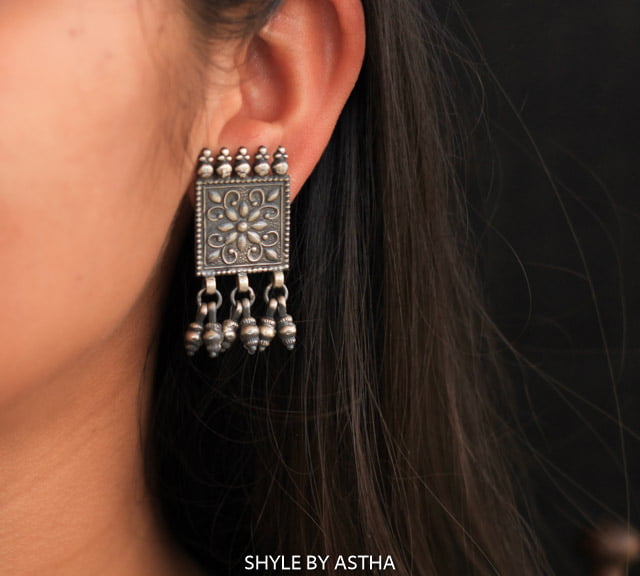 Tattva Intricate Ghughri Studs model