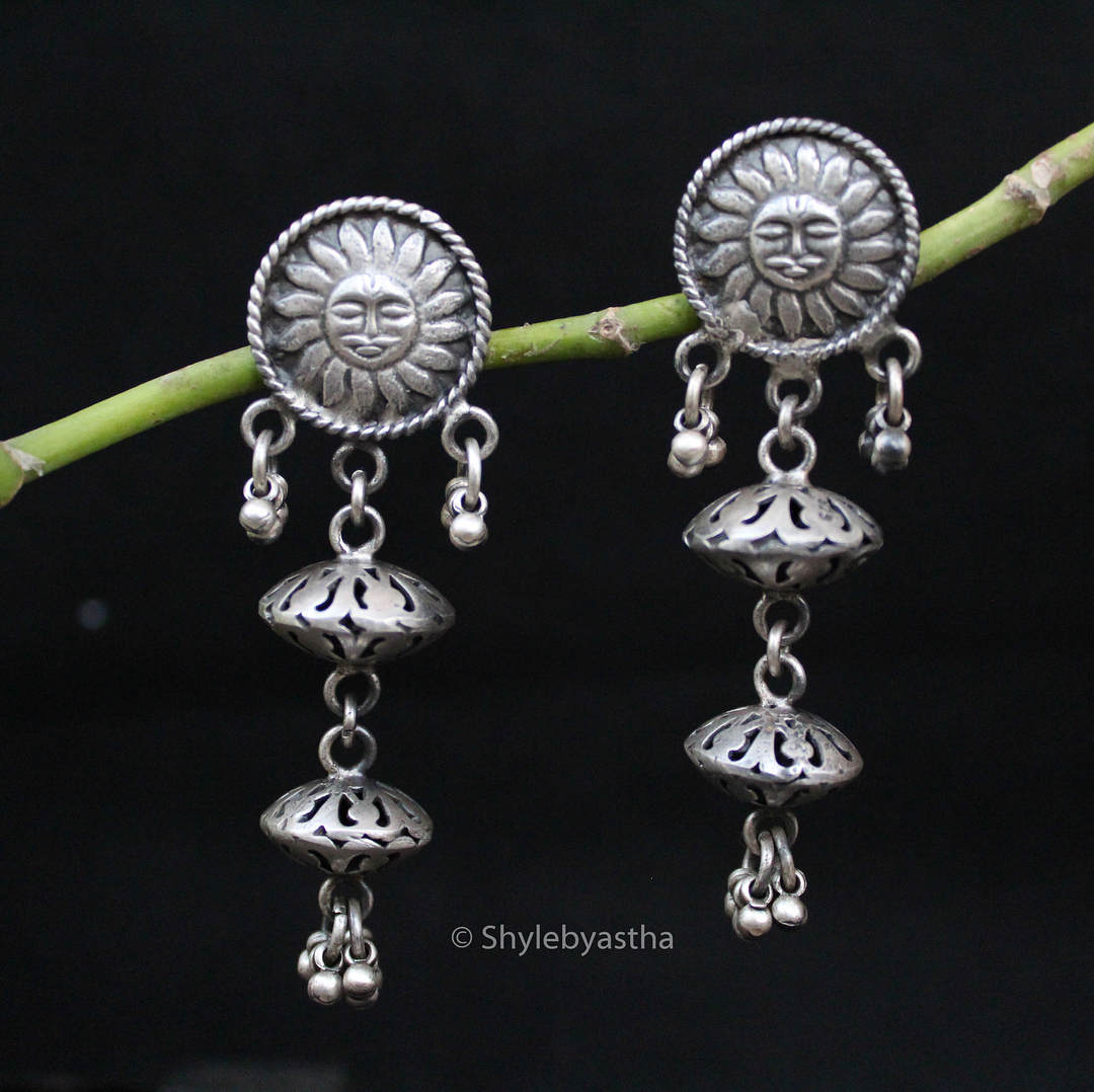 Mizoya Surya Motif Carved Ball Hangings