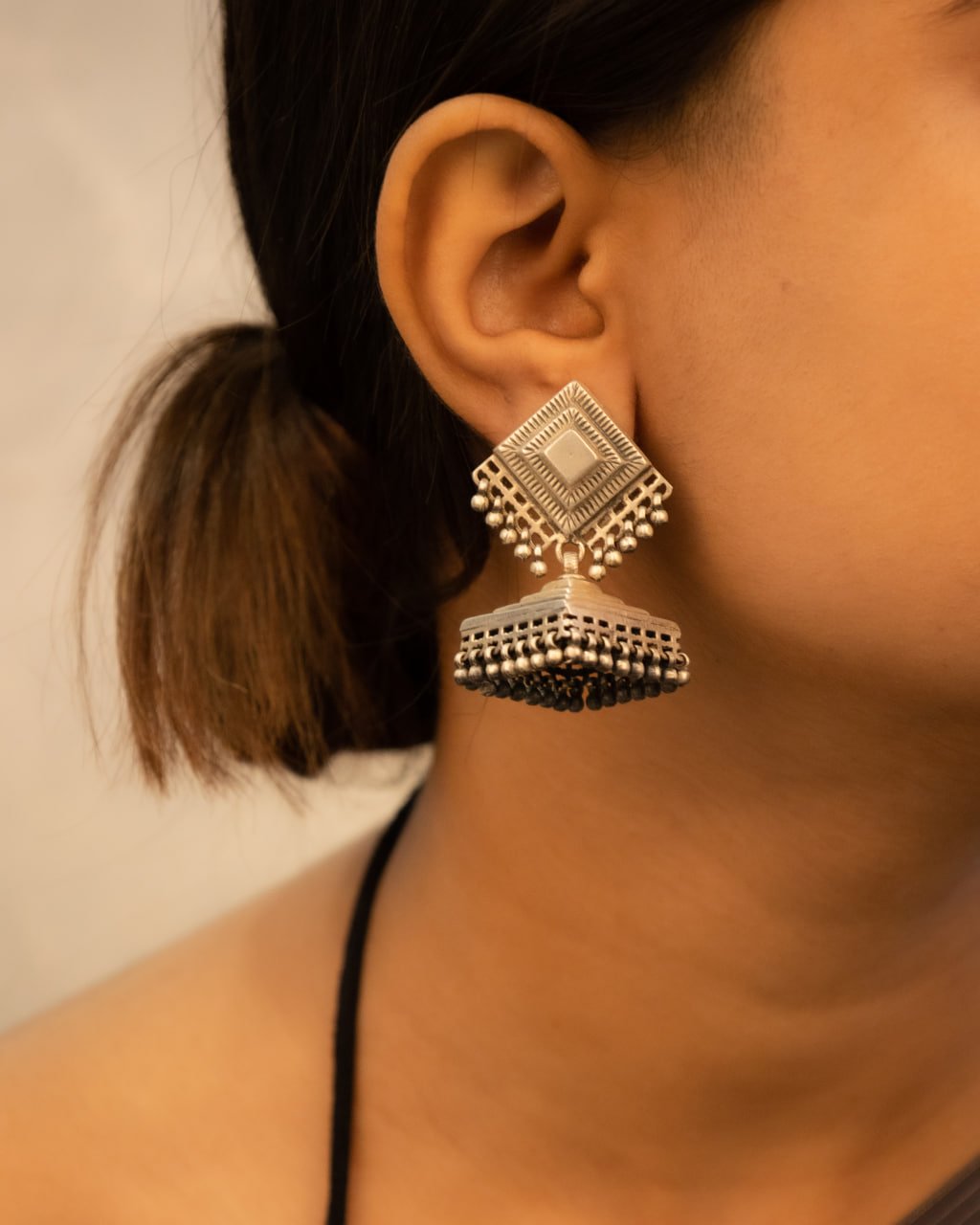 Mizoya Intricate Ladder Jhumka