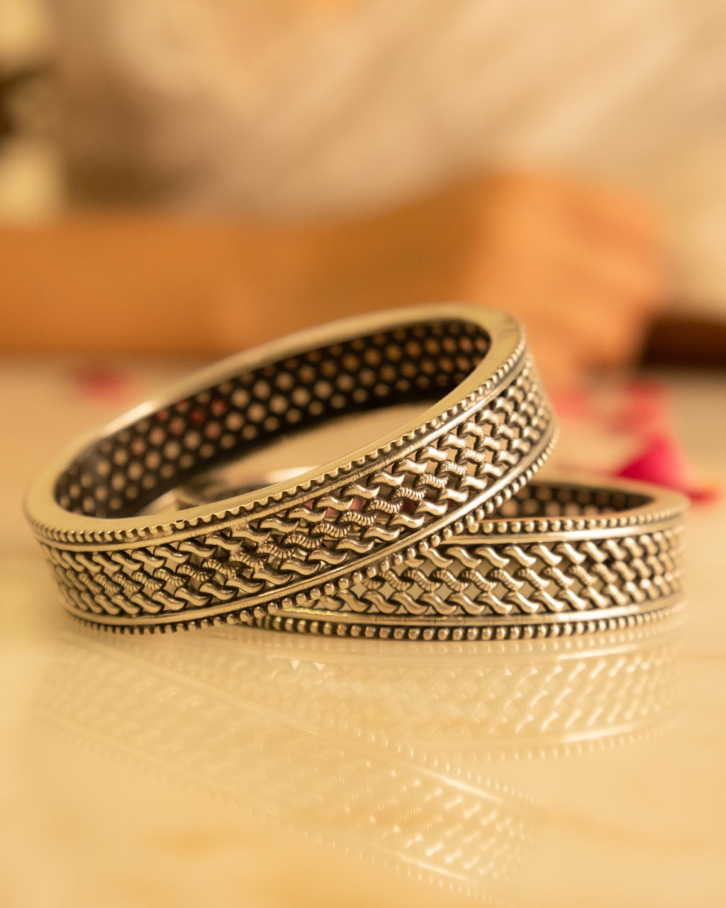 Moh Intricate Jali Classic Bangle