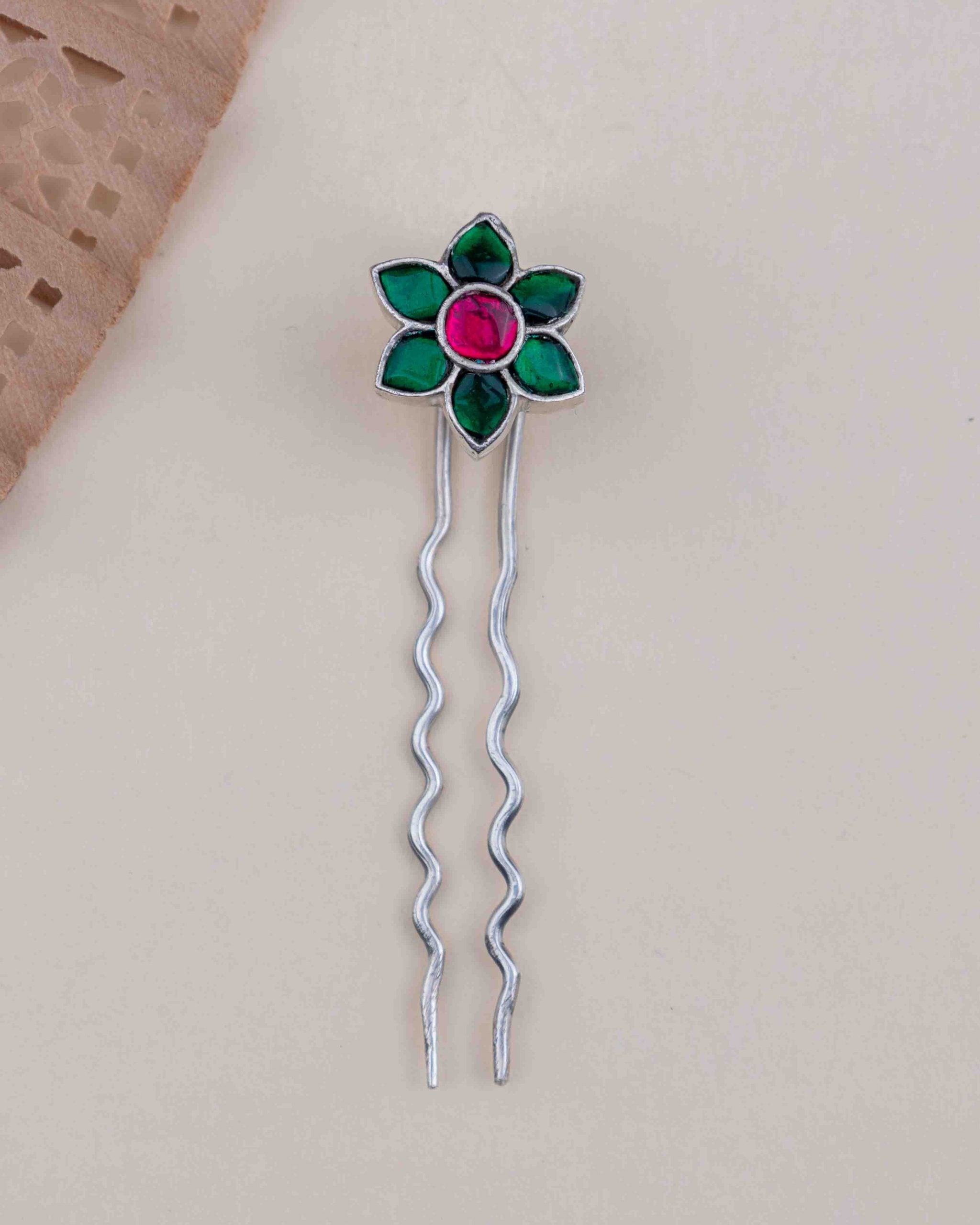 Moh Kundan Flower Timeless Juda Pin