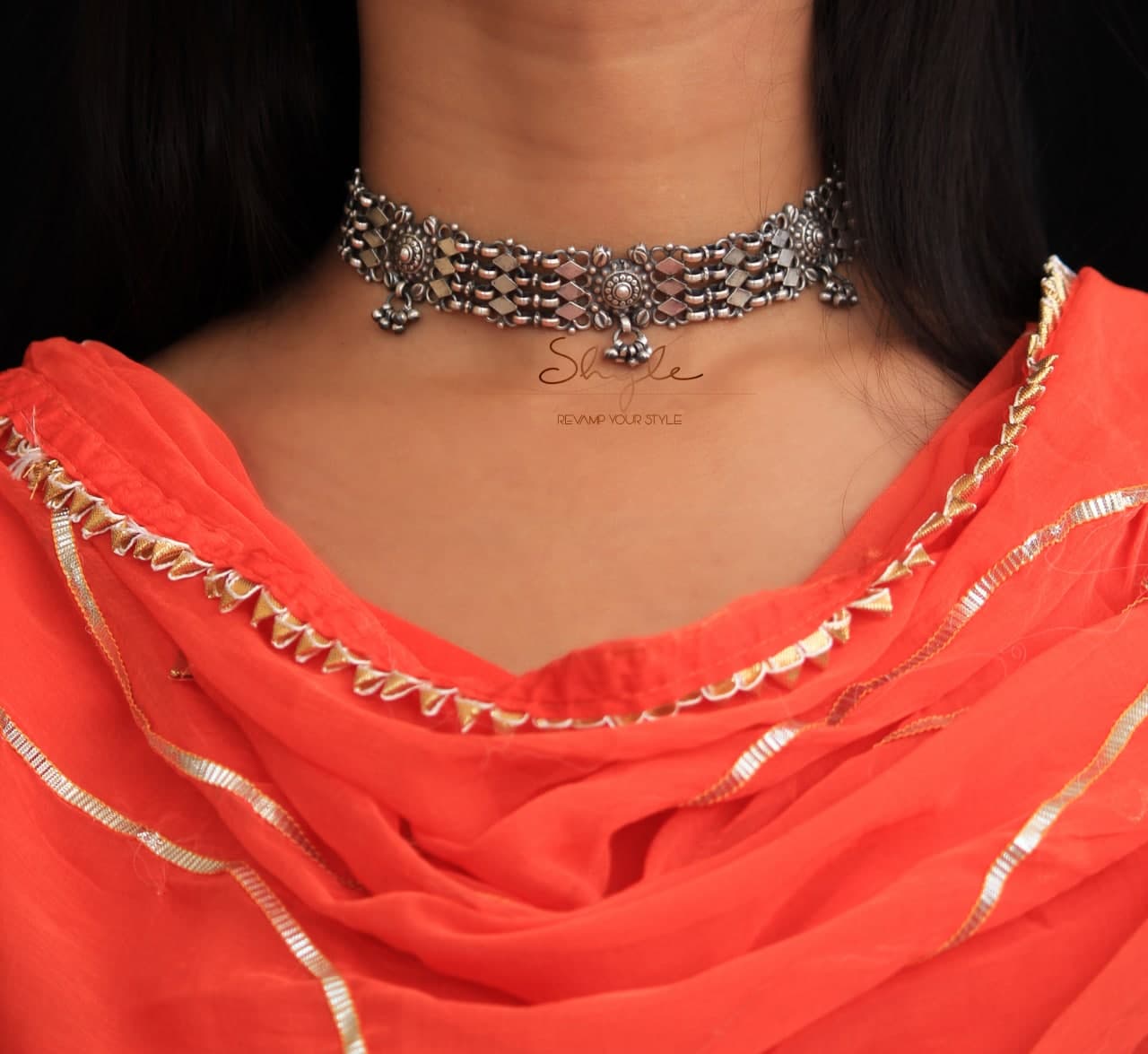 Moh Intricate Jali Ghughri Drop Statement Choker