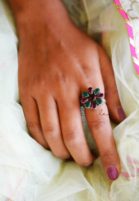 Moh Jadau Mini Flower Ring