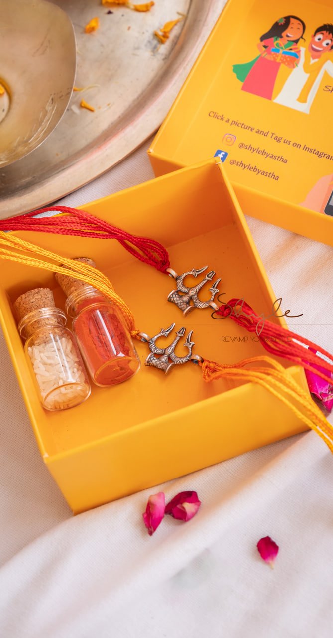 Anvaya Intricate Trishul Strength Rakhi