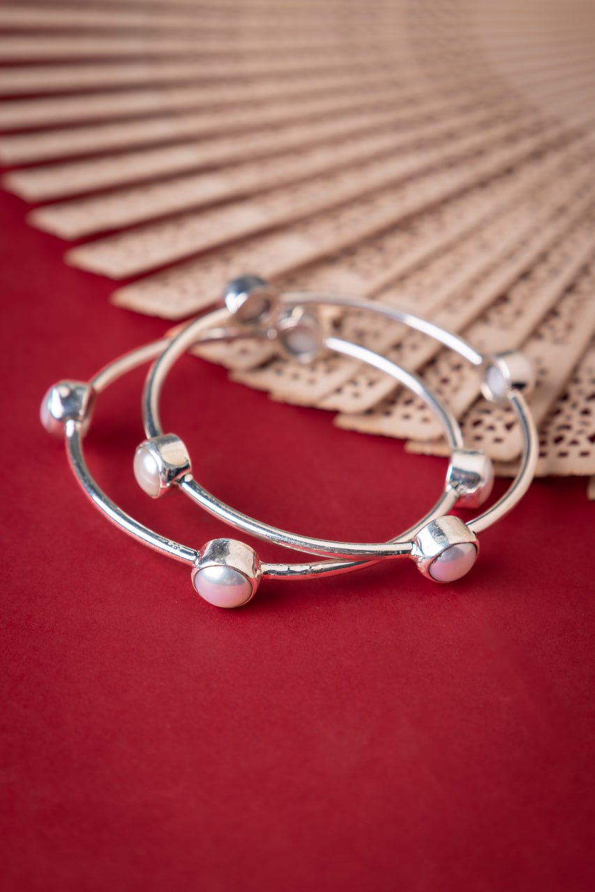 Essence Fine Pearl Bangles