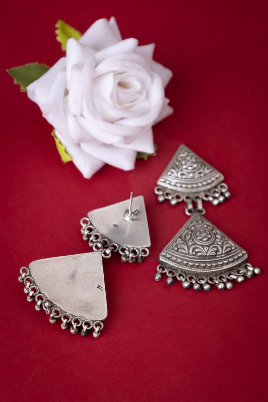 Mizoya Detailed Triangle Layered Ghughri Earring