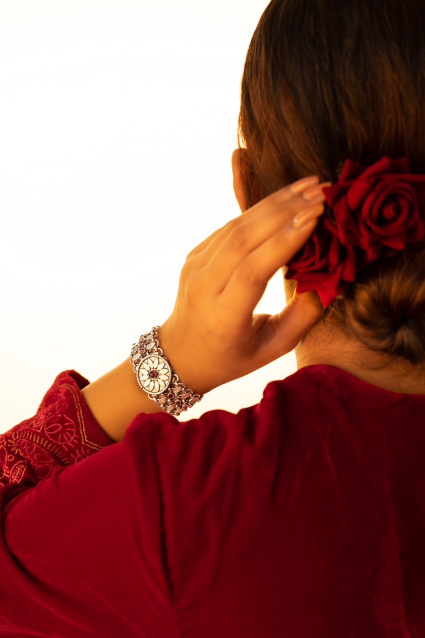 Mizoya Flower Motif Jali Jadau Bracelet