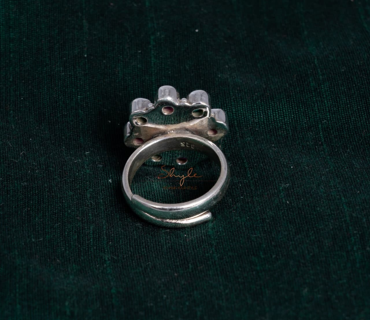 Moh Jadau Mini Flower Ring