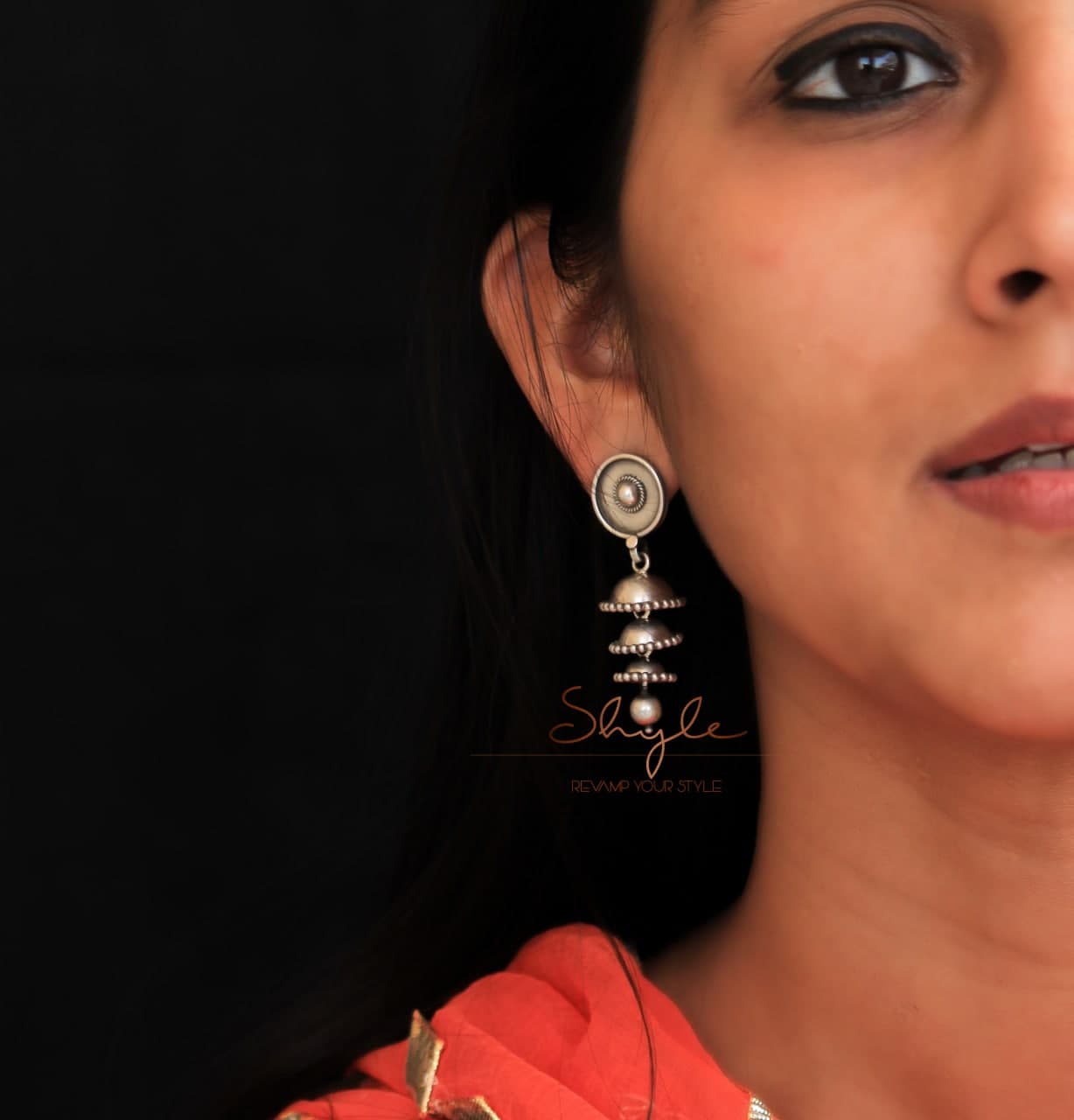 Moh Matte Versatile Layered Jhumki model