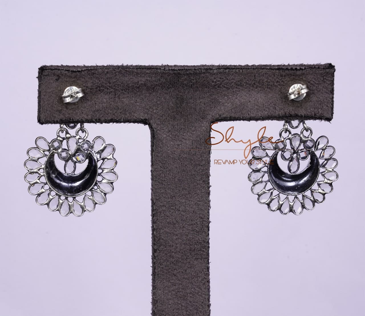 Essence Intricate Scintillating Chandbalis Back