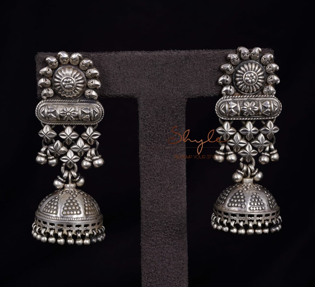 Jhumri Intricate Jali Jhumka front