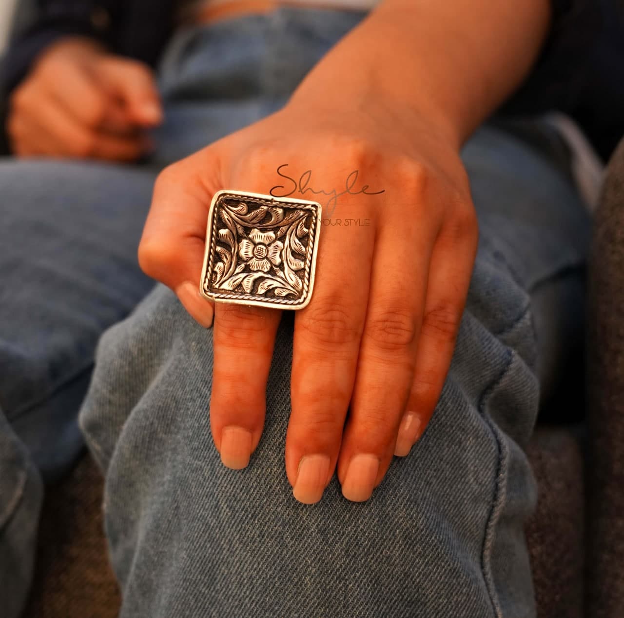 Mizoya Flora Chitai Square Ring