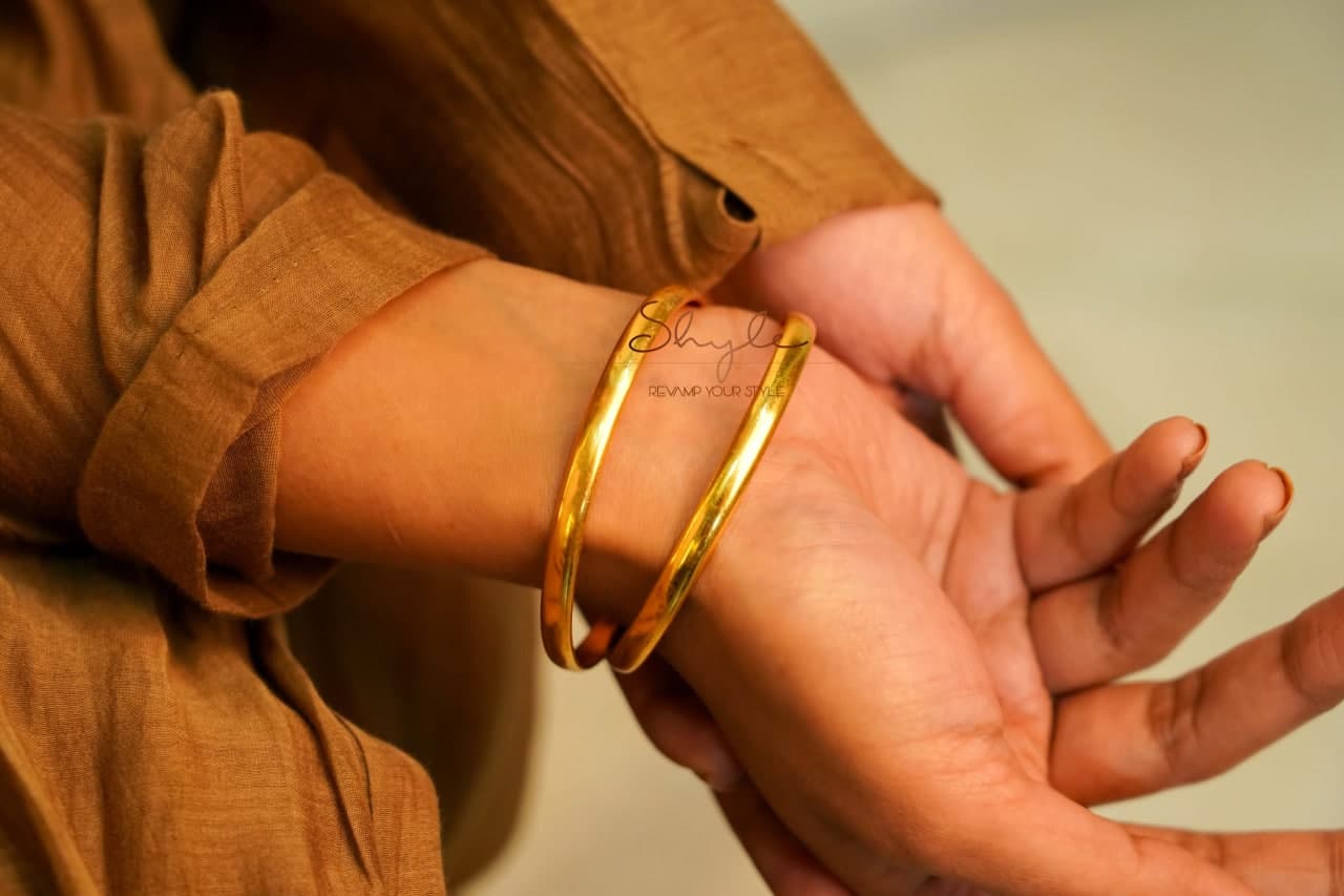 Adya Fine Gold Everyday Bangle