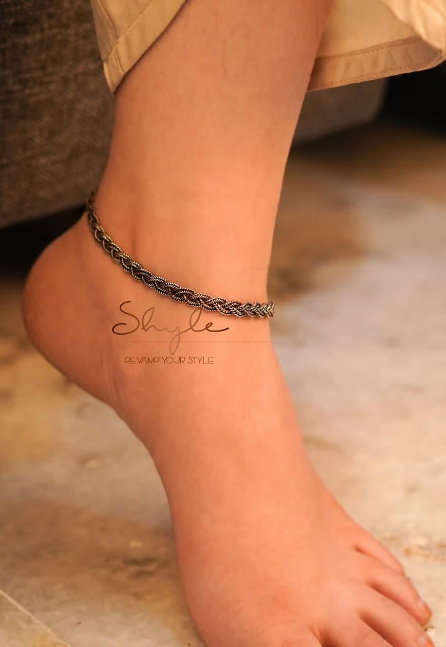 Adya Intricate Braid Knot Everyday Anklet