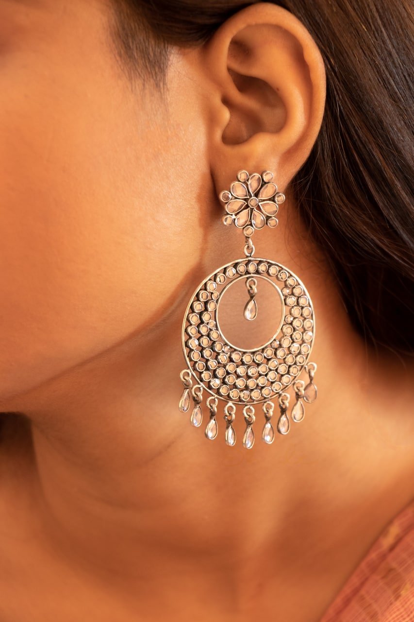 Essence Fine Scintillating Statement Chandbali