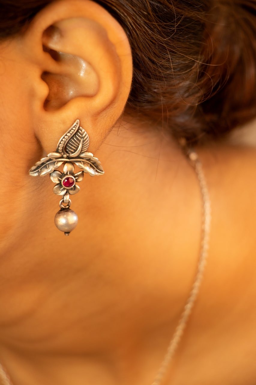 Moh Intricate Flower Leaf Earring