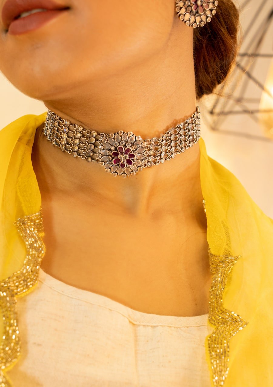 Essence Flower Motif Scintillating Statement Choker