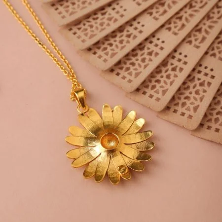 Solid 14K Gold Sunflower Necklace for Women, You are My Shine Necklace with  5A Cubic Zirconia Sunflower Jewelry Anniversary Birthday Gifts for Her,  16+2 Inch : Amazon.co.uk: Fashion